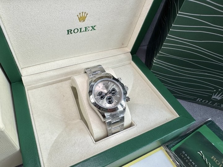 롤렉스-시계-국내배송 코스모그래프 데이토나 40mm 브라이트블랙