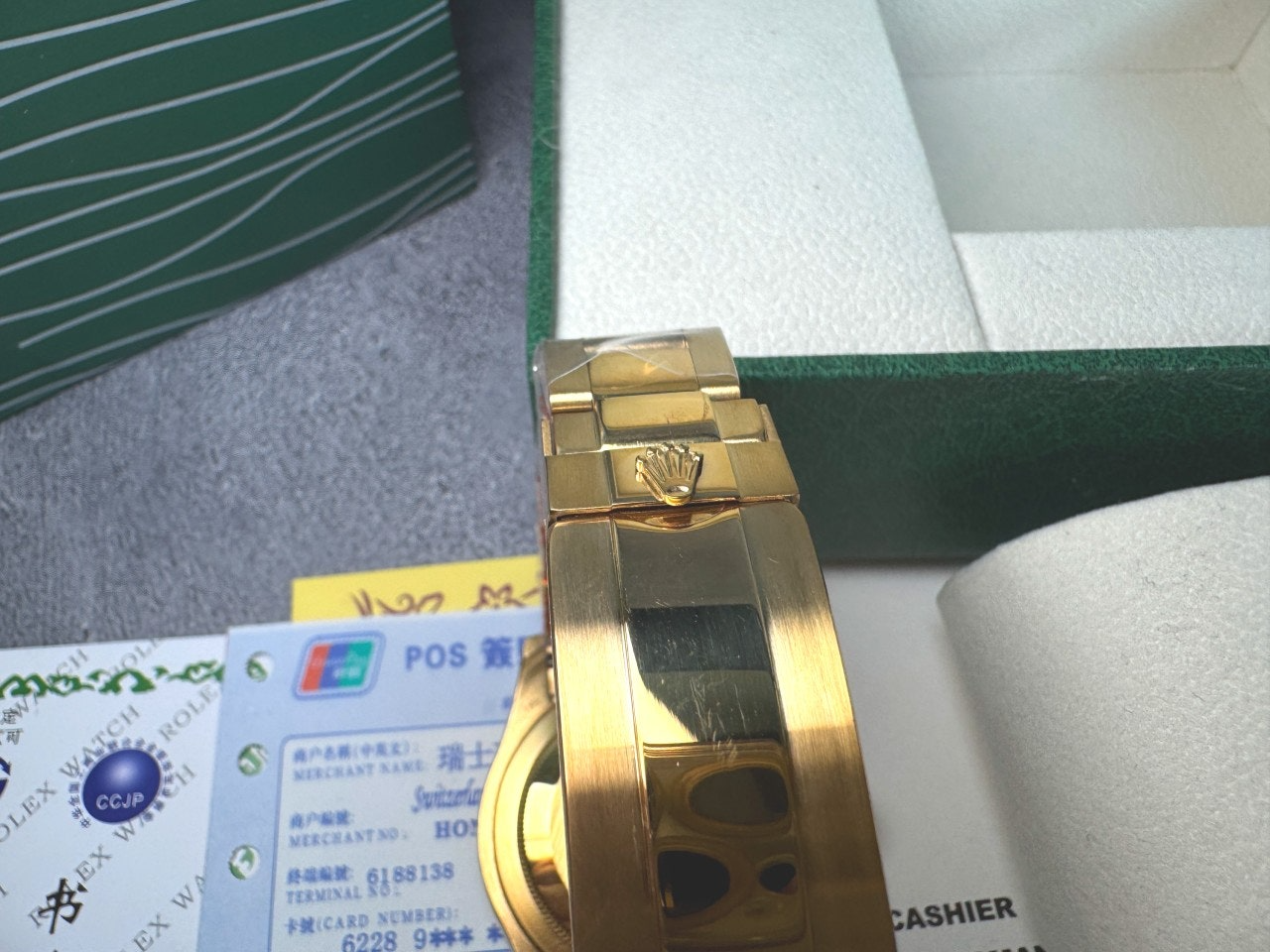 롤렉스-시계-국내배송 코스모그래프 데이토나 40mm 옐로우골드
