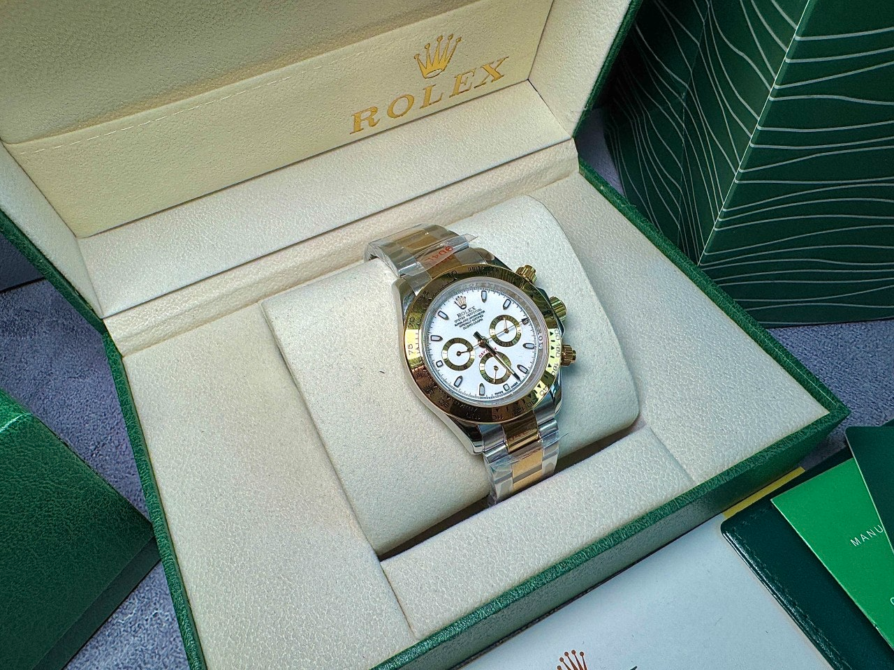 롤렉스-시계-국내배송 코스모그래프 데이토나 40mm 화이트콤비