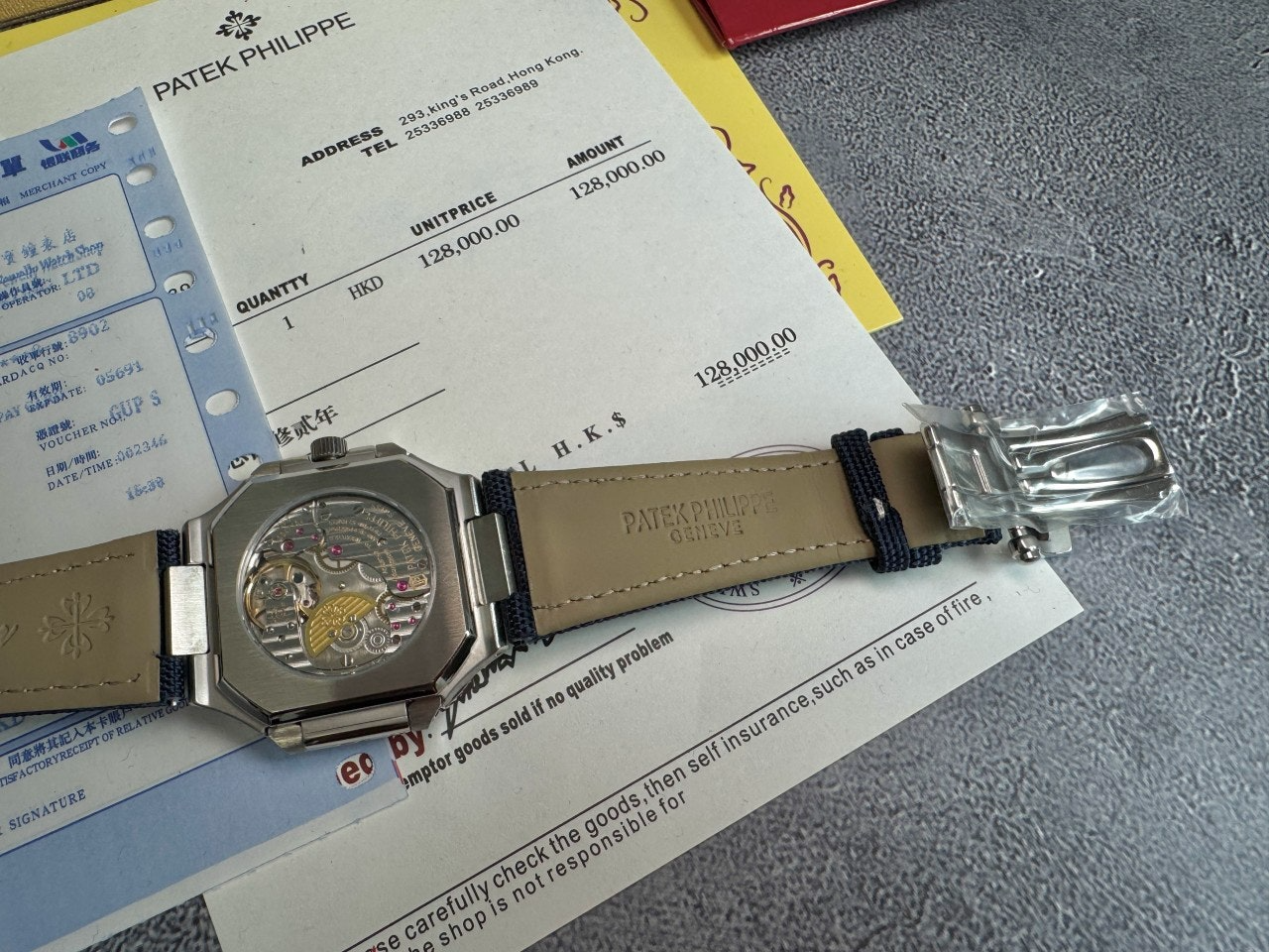 파텍필립-시계-국내배송 큐비투스 5822 선버스트블루 40mm