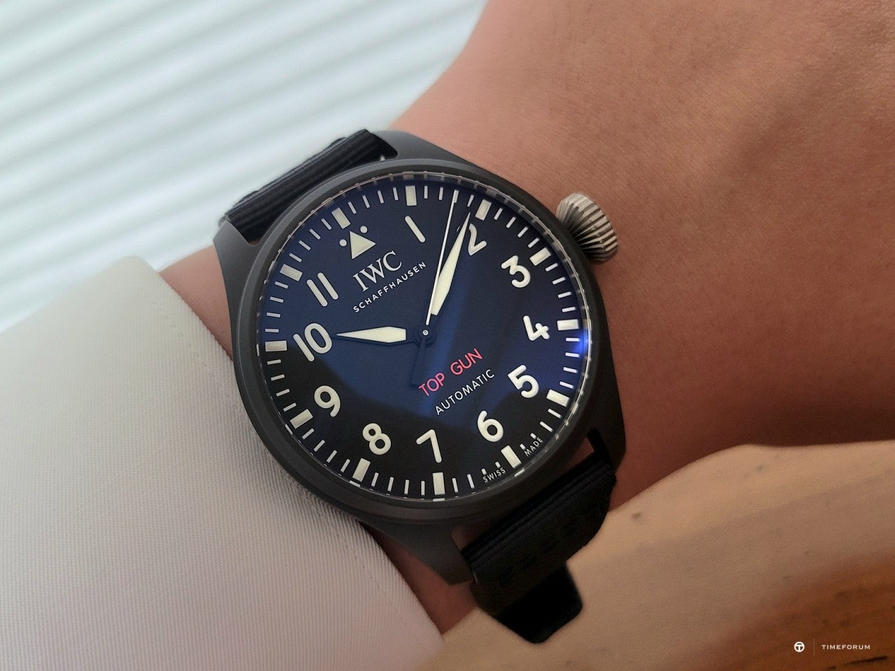 IWC-시계-국내배송 파일럿 워치 오토매틱 41mm 탑건