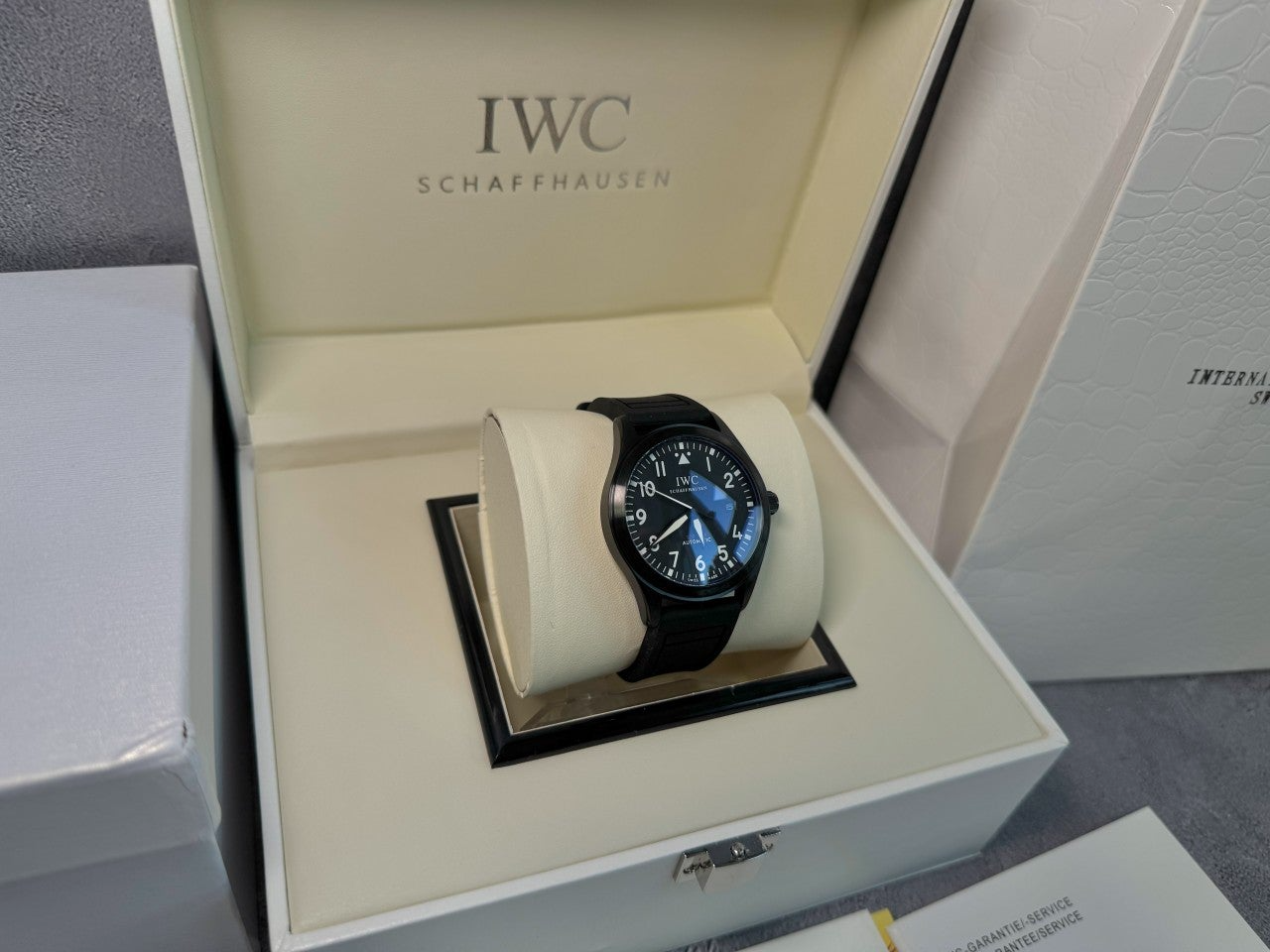 IWC-시계-국내배송 파일럿 워치 오토매틱 41mm 탑건