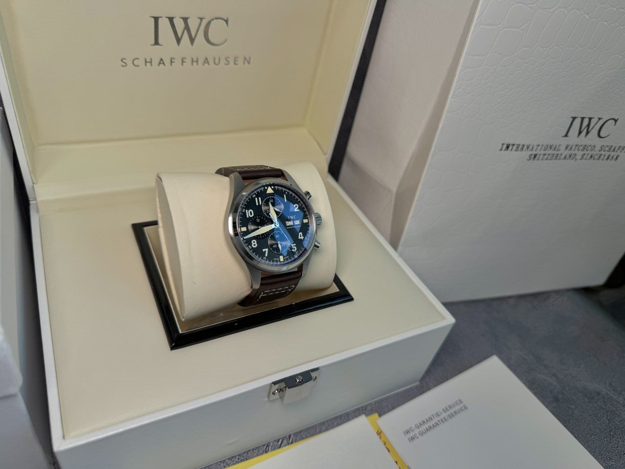 IWC-시계-국내배송 파일럿 워치 크로노그래프 스핏파이어 41mm