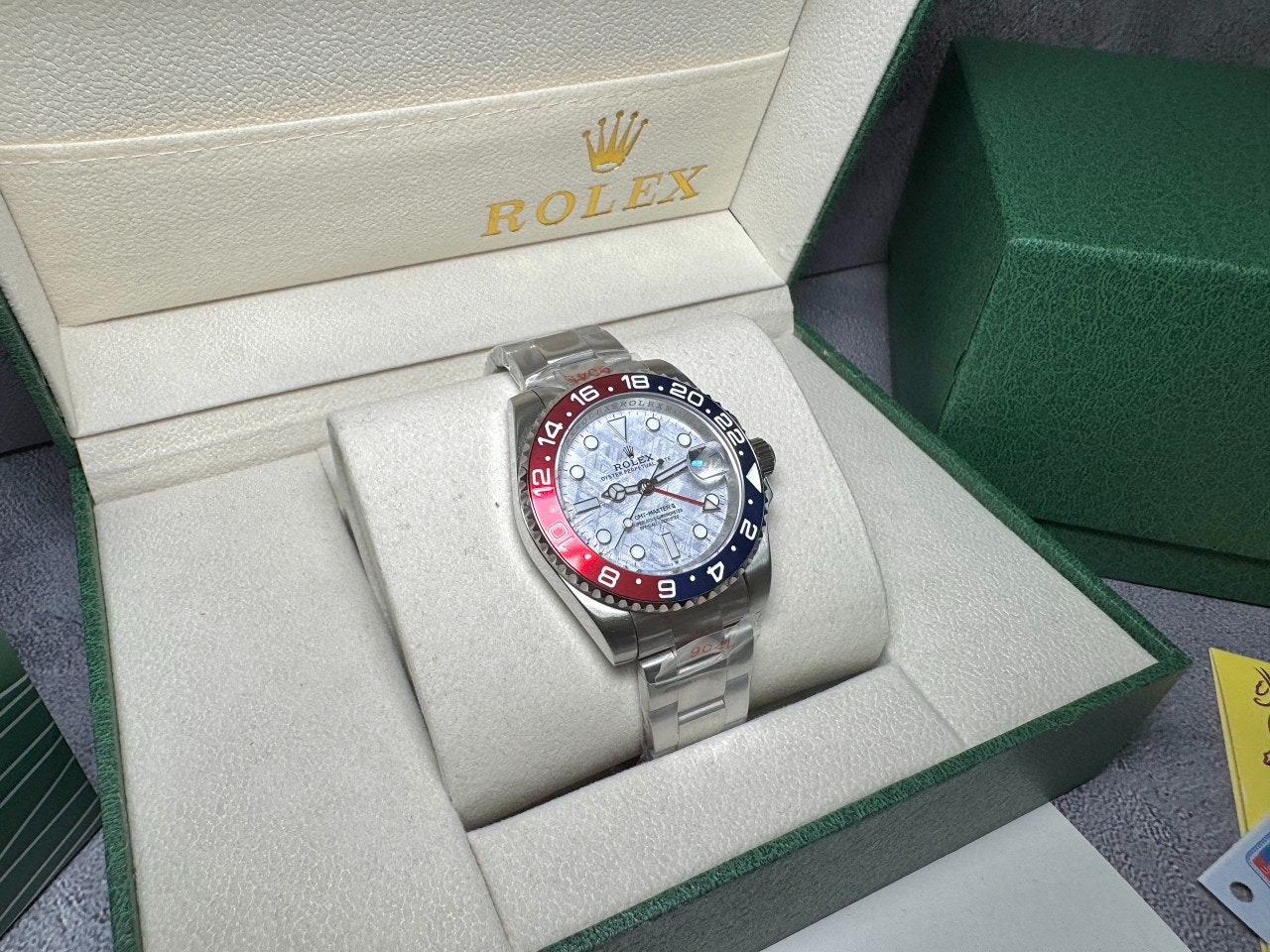 롤렉스-시계-국내배송 GMT 마스터2 메테오라이트 40mm