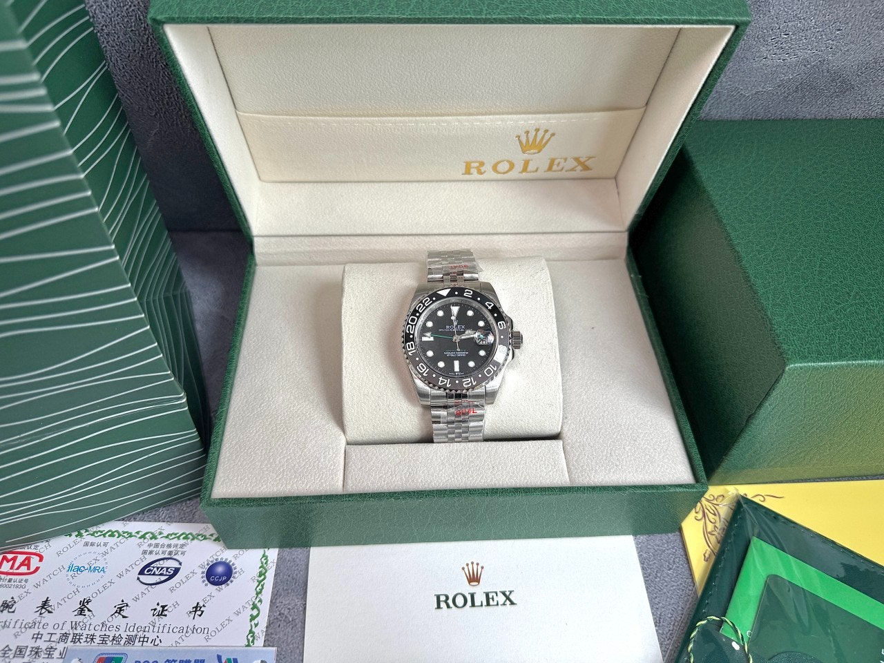 롤렉스-시계-국내배송 GMT 마스터2 블랙다이얼 오이스터 40mm