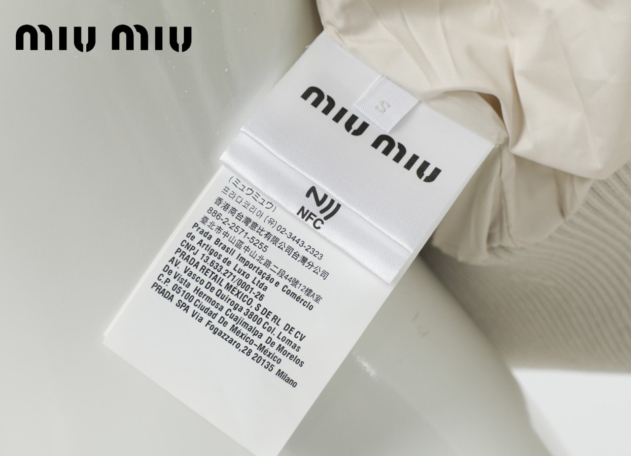 미우미우-상의-국내배송 크롭 테크니컬 패브릭 다운 재킷
