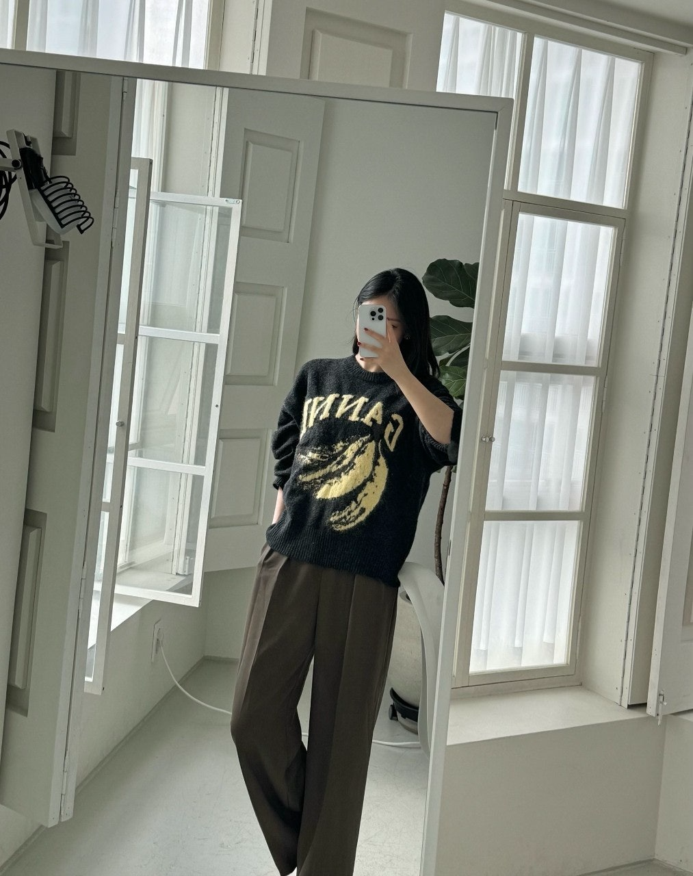 가니-상의-국내배송 바나나 자카드 니트