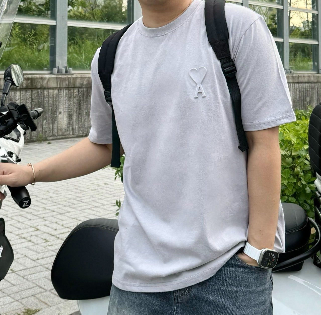 꼼데가르송-상의-국내배송 엠보 로고 반팔