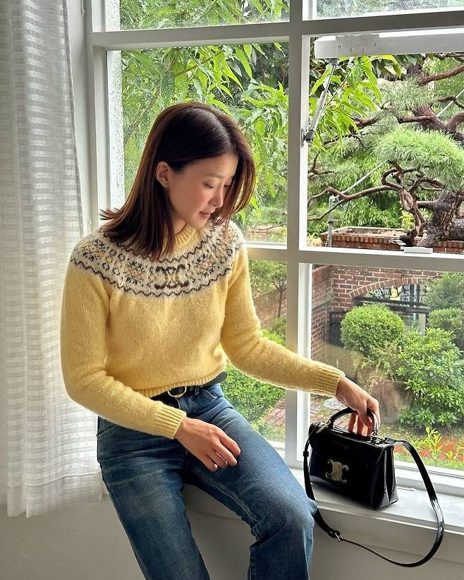 셀린느-상의-국내배송 이시영 니트