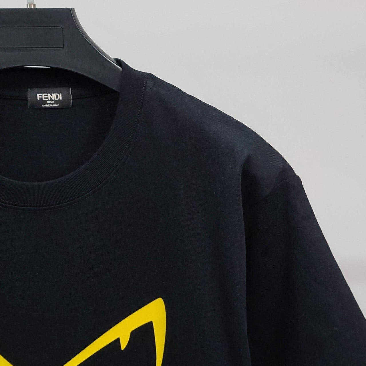펜디-상의-국내배송 아이즈로마 코튼 반팔티