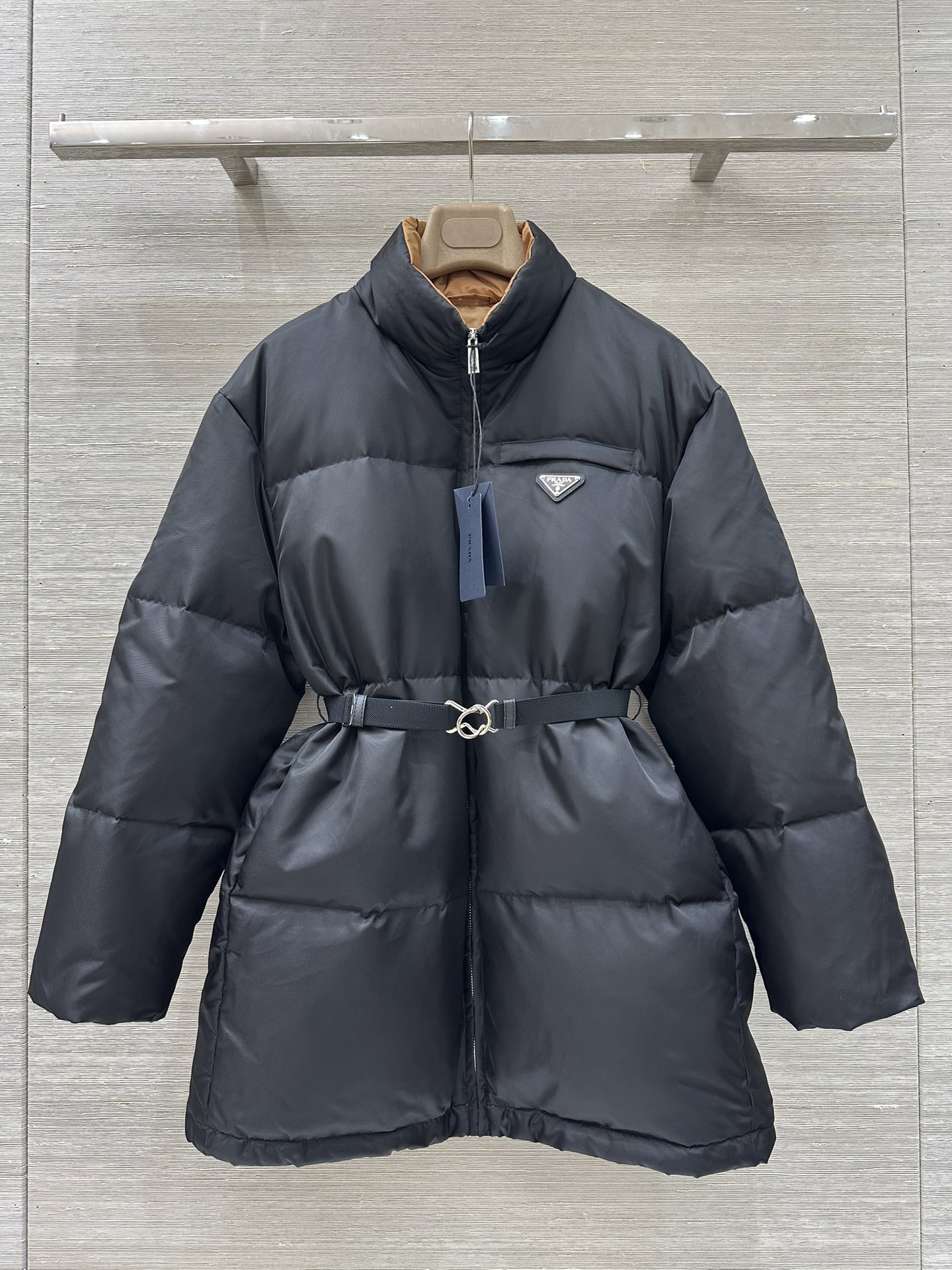 프라다-상의-해외배송 25FW 리나일론 벨트 패딩
