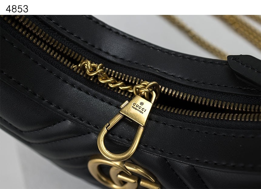 구찌-가방-국내배송 GG 마몽 하프문 쉐입 미니백