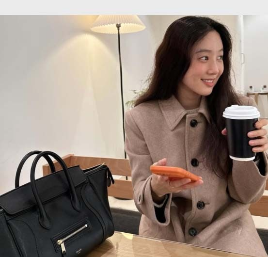 셀린느-가방-국내배송 뉴 러기지 백 -미듐 블랙-