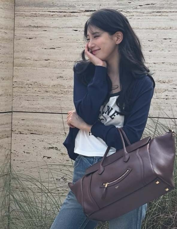 셀린느-가방-국내배송 뉴 러기지 백 -미듐 탄-