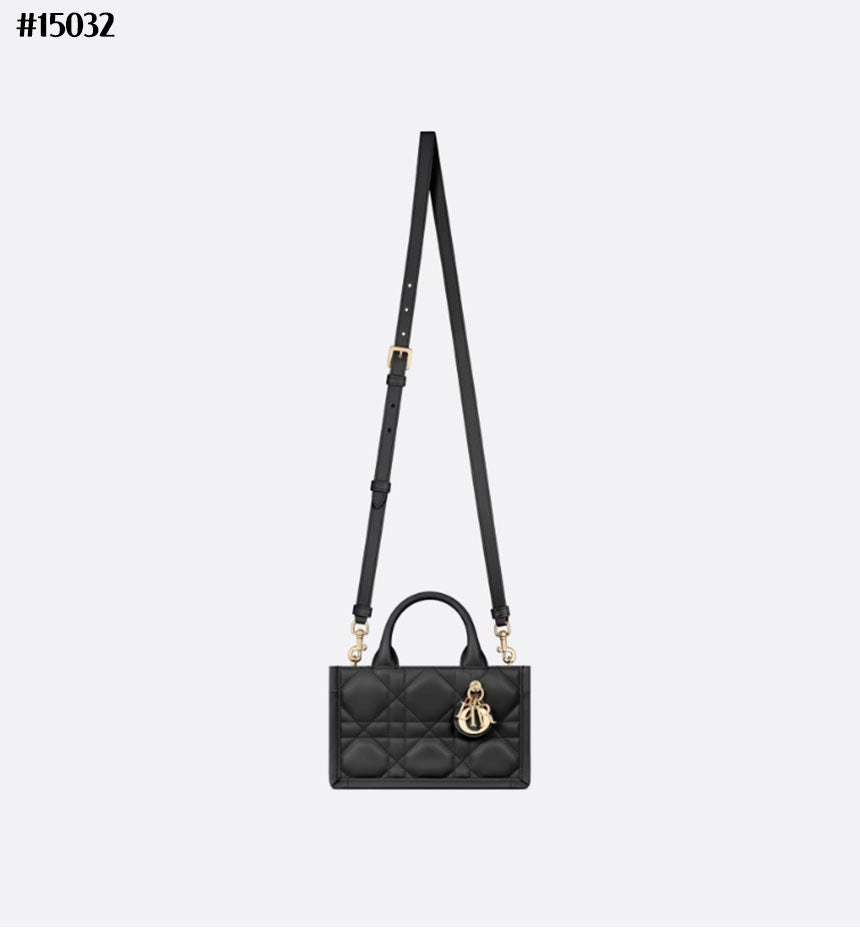 디올-가방-국내배송 매크로까나쥬 DIOR BOOK DOTE 북도트 미니 백