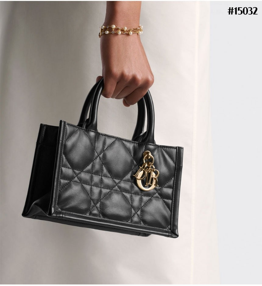 디올-가방-국내배송 매크로까나쥬 DIOR BOOK DOTE 북도트 미니 백