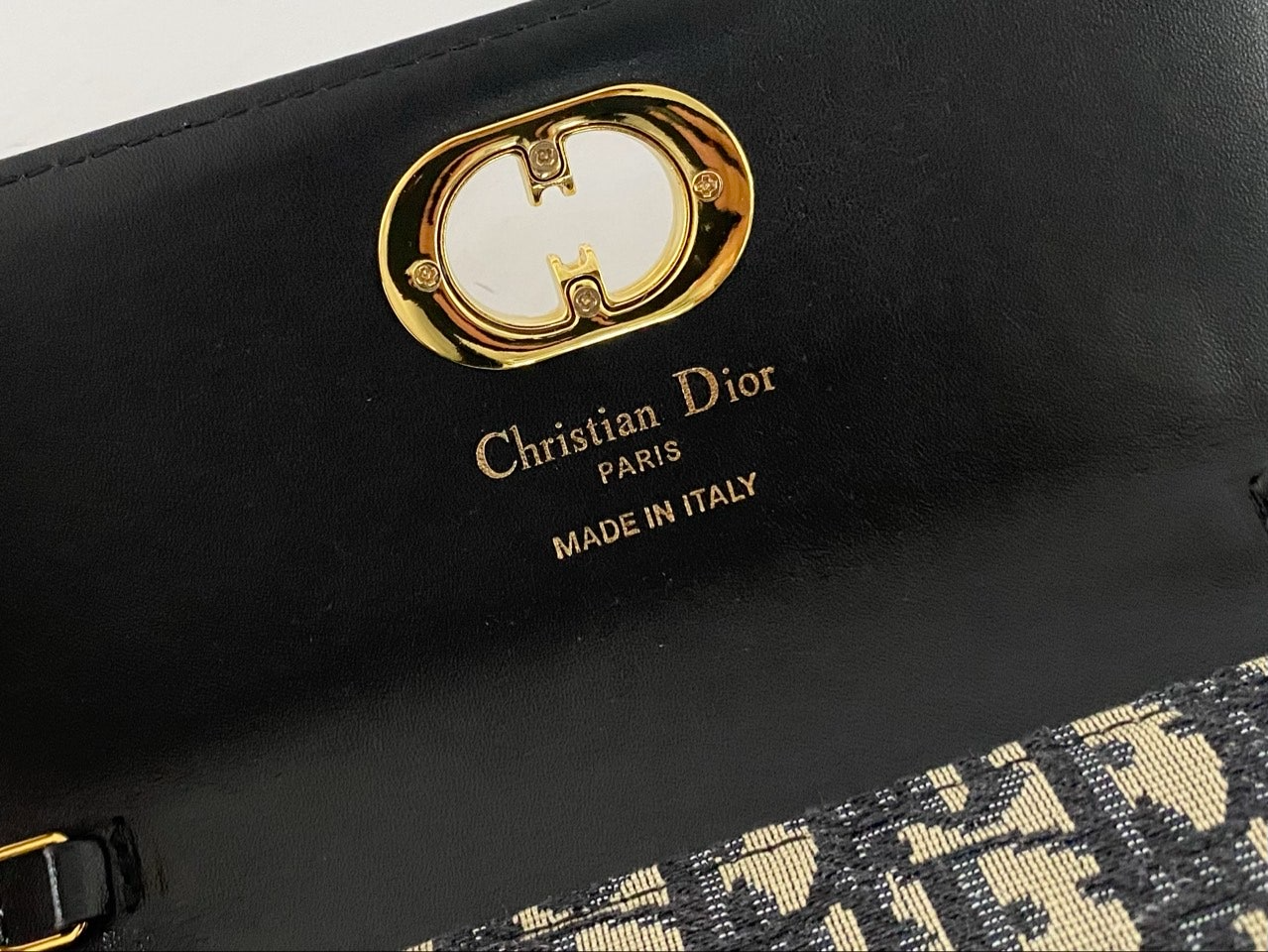디올-가방-국내배송 미스 카로 체인 파우치 DIOR Miss Caro 체인 파우치