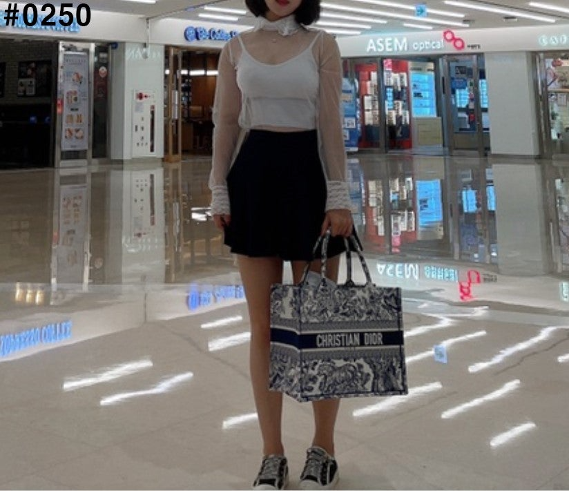 디올-가방-국내배송 트왈드 주이 리버스 북 토트백