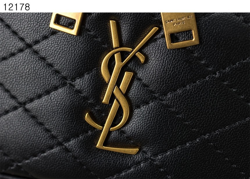 생로랑-가방-국내배송 램스킨 소재의 GABY 배니티 백