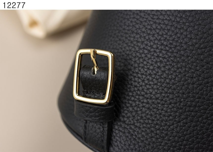 로로피아나-가방-국내배송 Extra Drawstring backpack L27 Calfskin Black