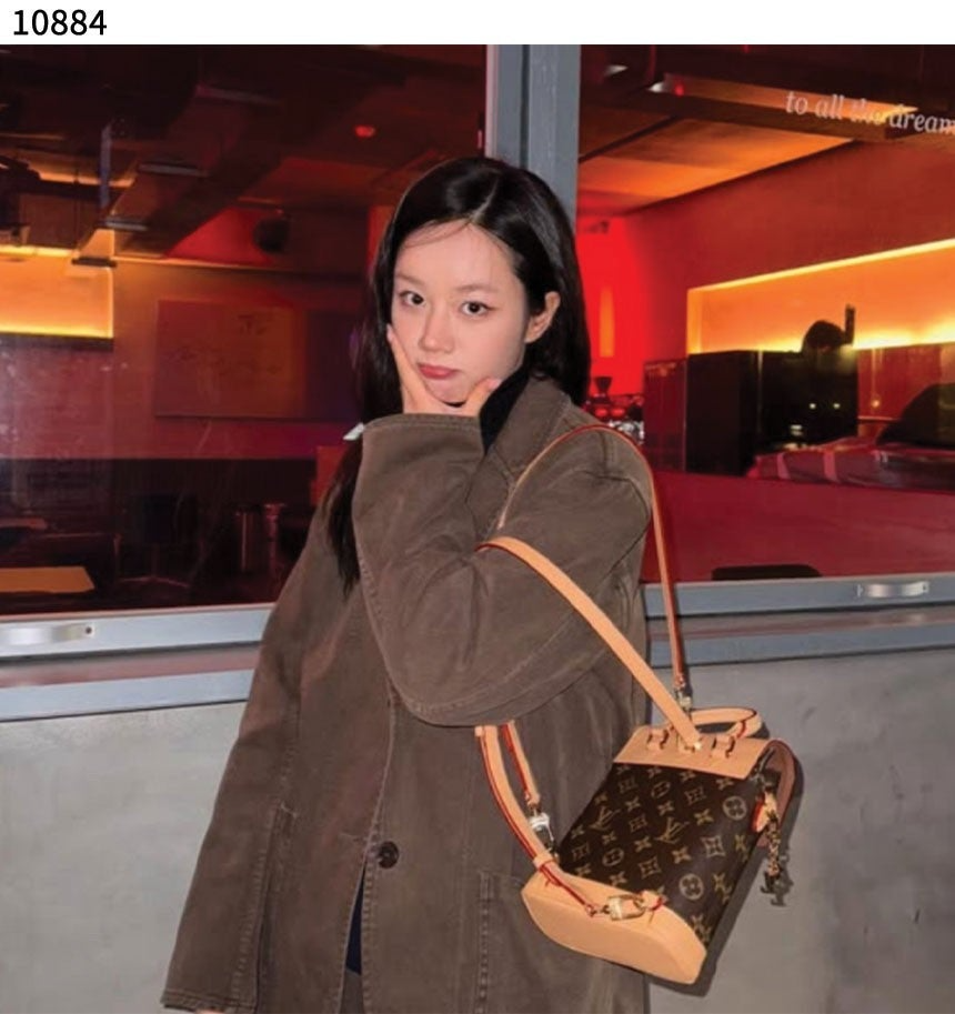 루이비통-가방-국내배송 소모 미니 모노그램 백팩