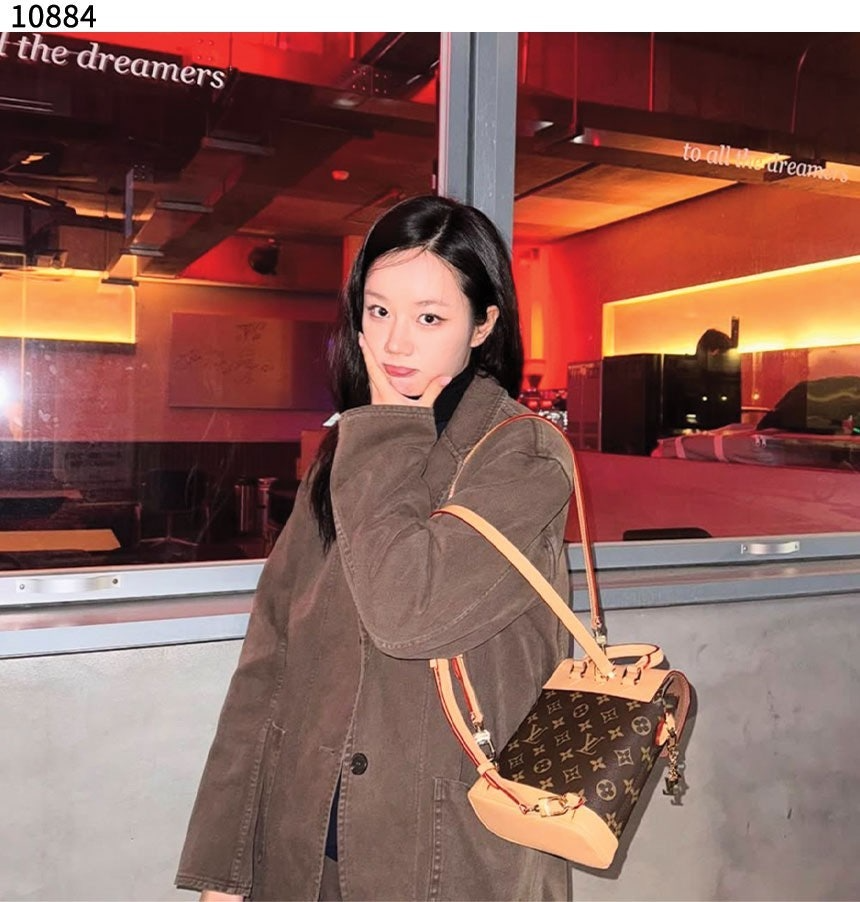 루이비통-가방-국내배송 소모 미니 모노그램 백팩
