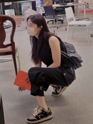 생로랑-가방-국내배송 빈티지 가죽 소재 니키 백 - 미디엄 -