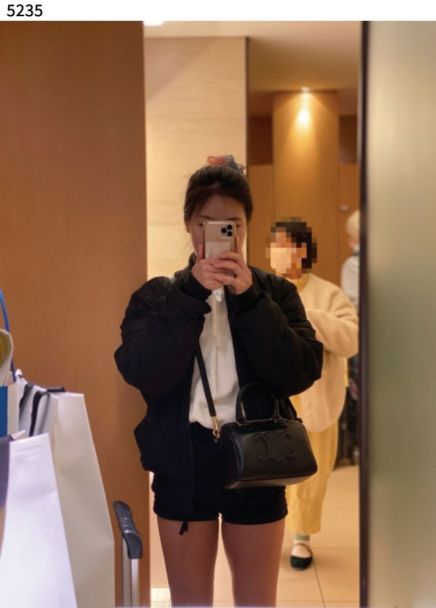 셀린느-가방-국내배송 퀴르 트리옹프 스몰 보스턴 백