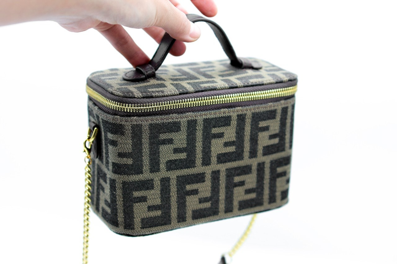 펜디-가방-국내배송 배니티 FF 패턴 탑 핸들 미니 백.
