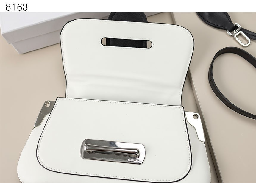 프라다-가방-국내배송 시도니 레더 숄더백