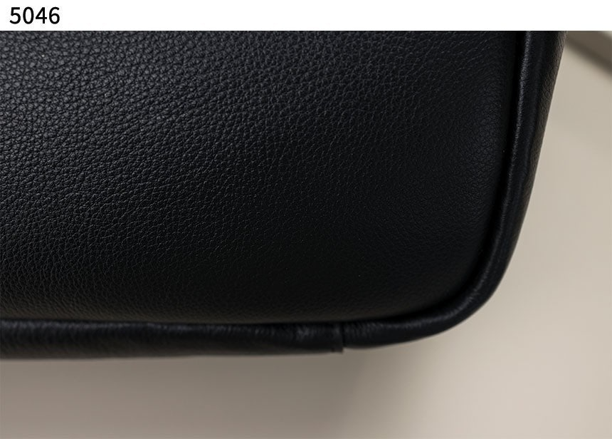 생로랑-가방-국내배송 BEA TOTE IN GRAINED LEATHER 미디엄백