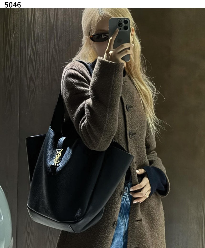 생로랑-가방-국내배송 BEA TOTE IN GRAINED LEATHER 미디엄백