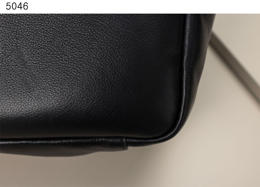 생로랑-가방-국내배송 BEA TOTE IN GRAINED LEATHER 미디엄백