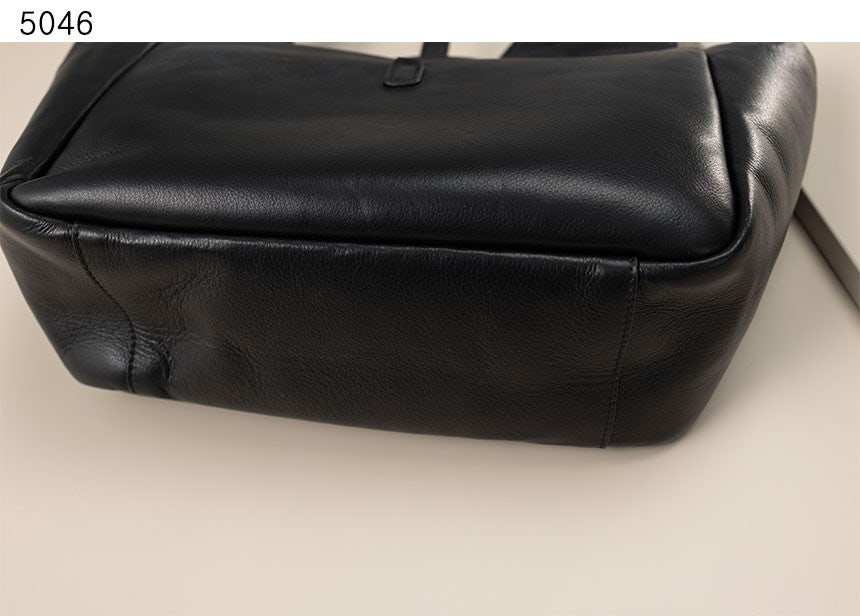 생로랑-가방-국내배송 BEA TOTE IN GRAINED LEATHER 미디엄백