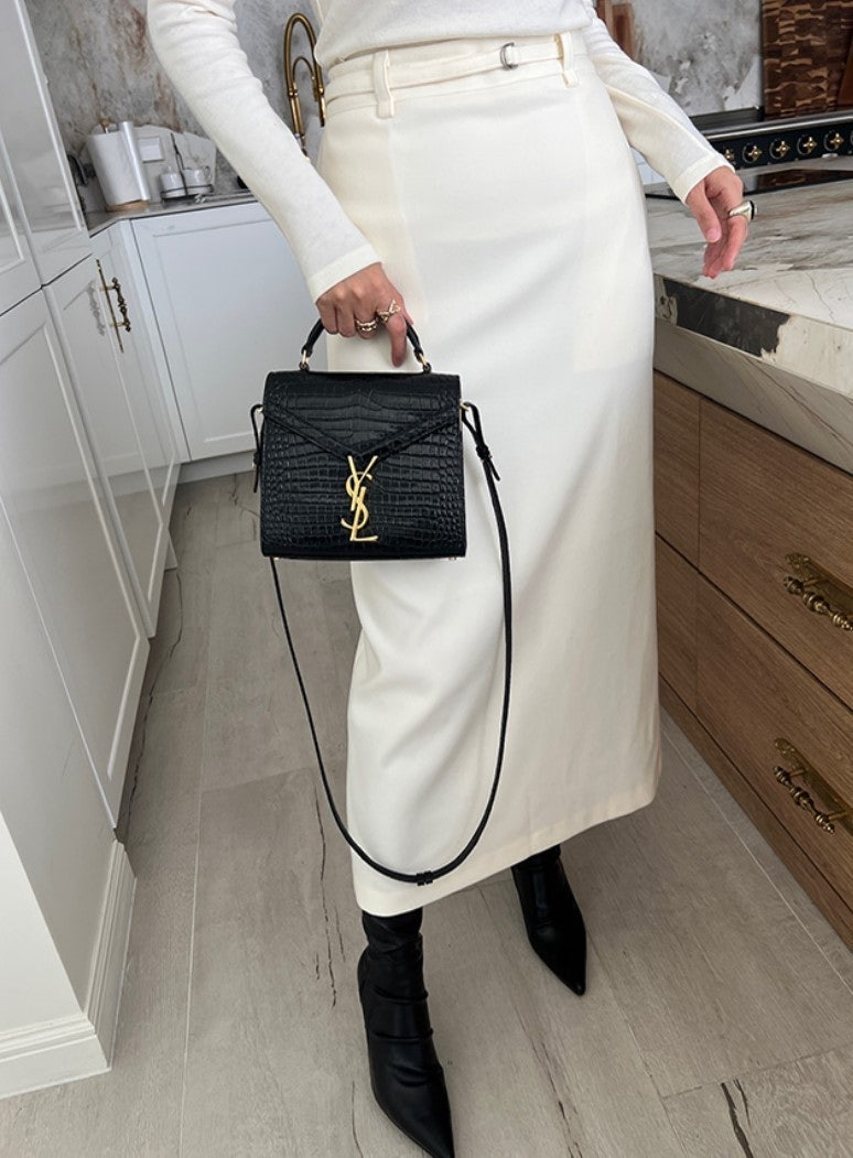 생로랑-가방-국내배송 CASSANDRA MINI TOP HANDLE BAG