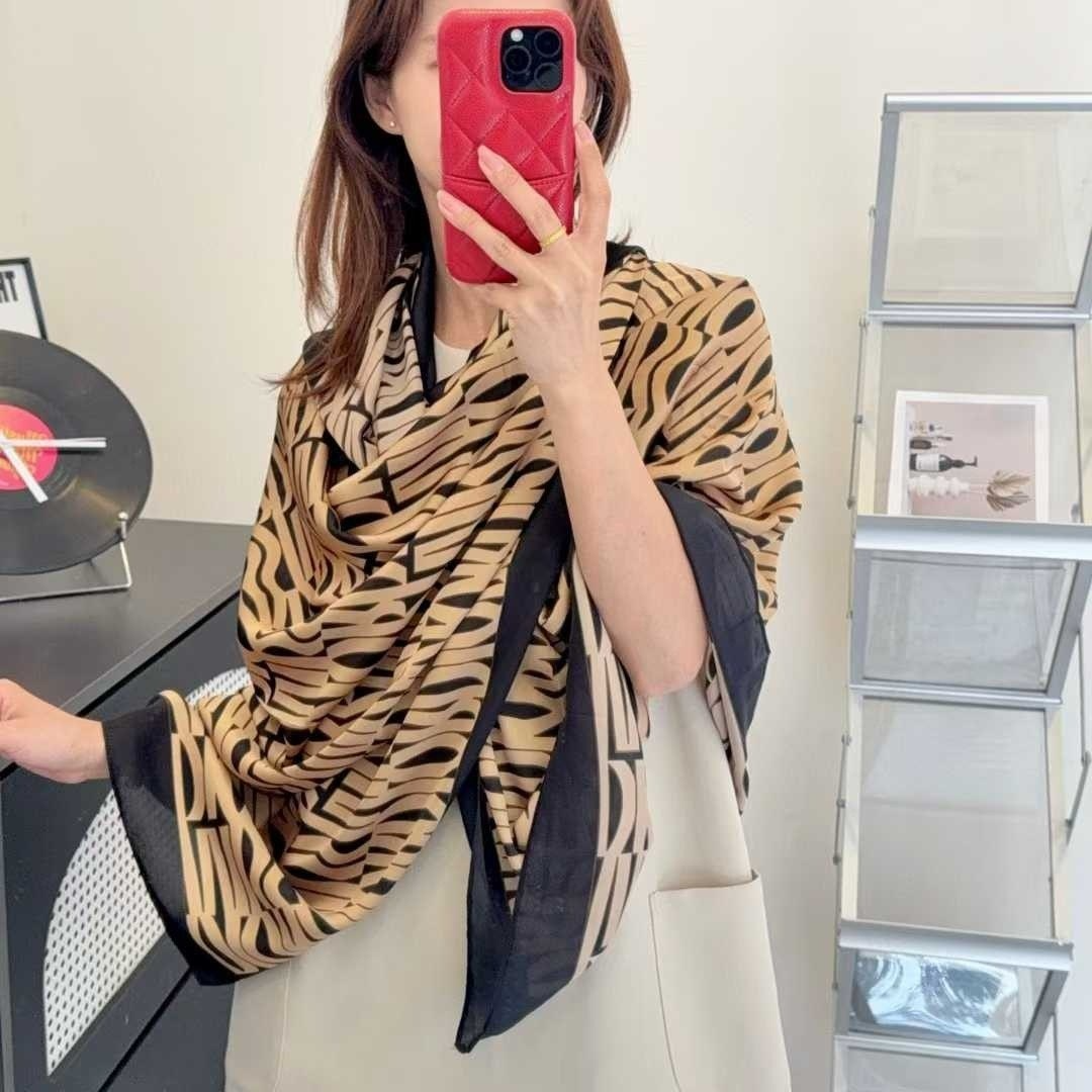 디올-스카프-국내배송 MISS 실크 스카프