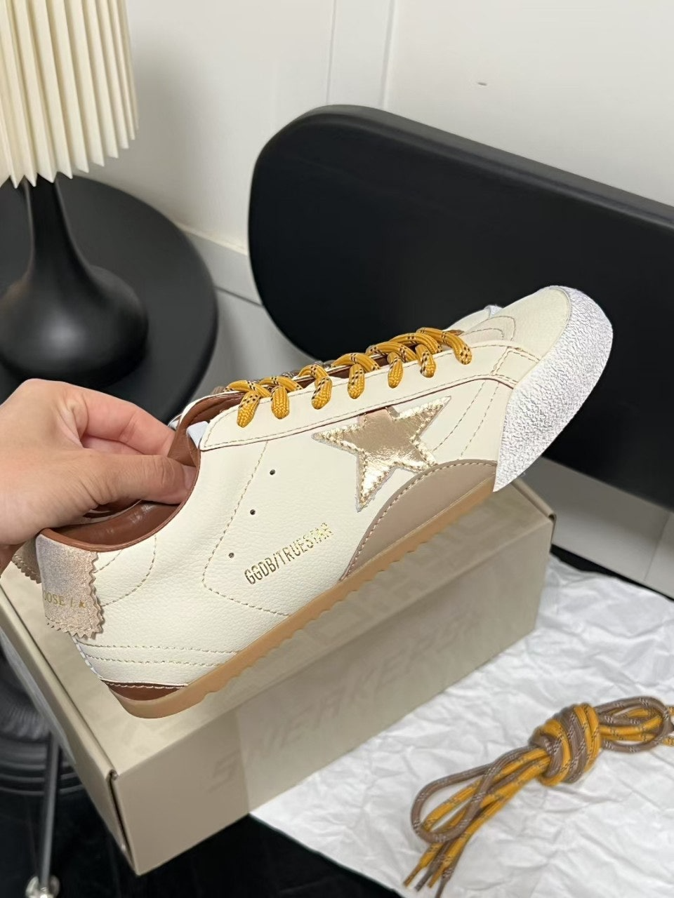 골든구스-신발-국내배송 25 FW Golden Goose 트루 스타 스니커즈.