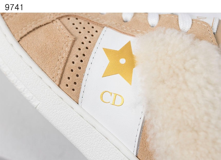 디올-신발-국내배송 Star Sneakers Beige Suede Calfskin Beige