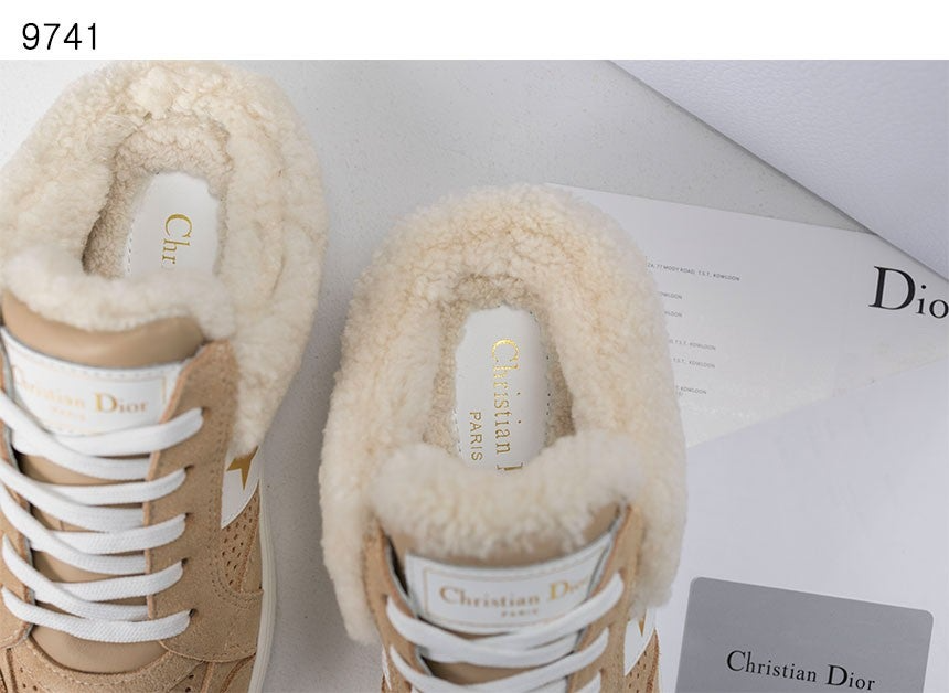 디올-신발-국내배송 Star Sneakers Beige Suede Calfskin Beige