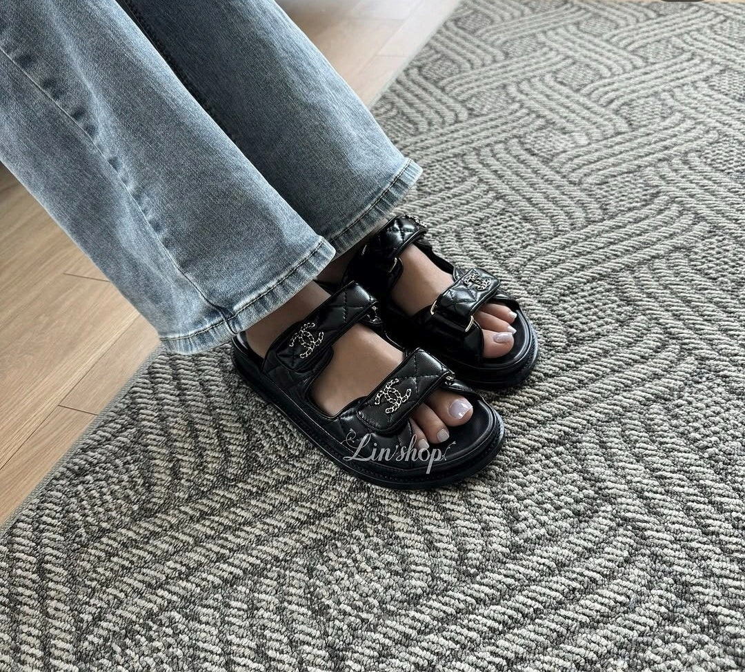샤넬-신발-국내배송 벨크로 램스킨 뮬