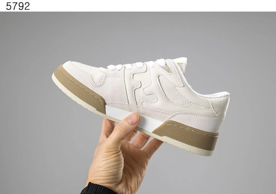 펜디-신발-국내배송 매치 화이트 스웨이드 로우탑