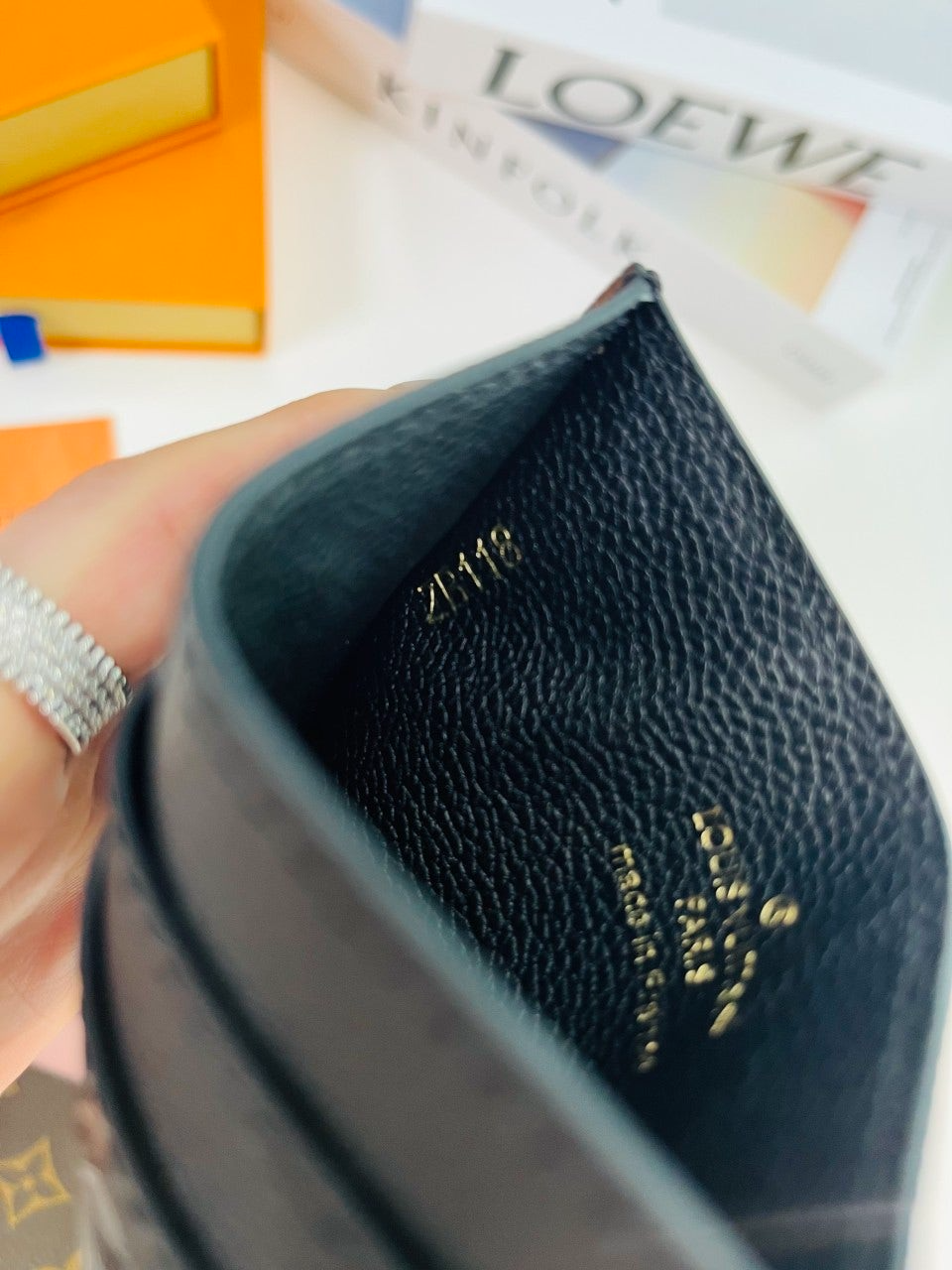 루이비통-지갑-국내배송 참카드 홀더